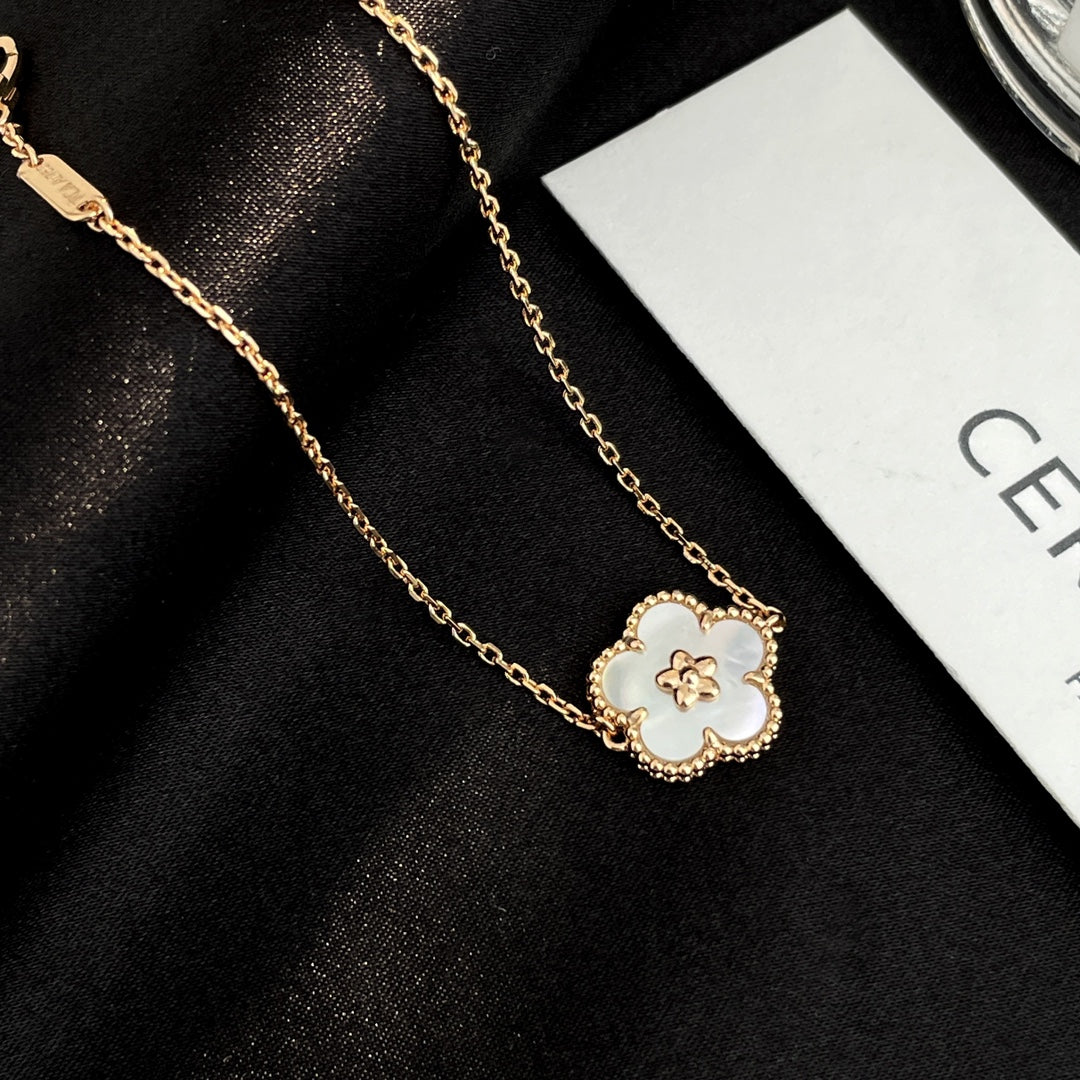 [Royal&Vicky]LUCKY SPRING ROSE GOLD MOP BRACELET