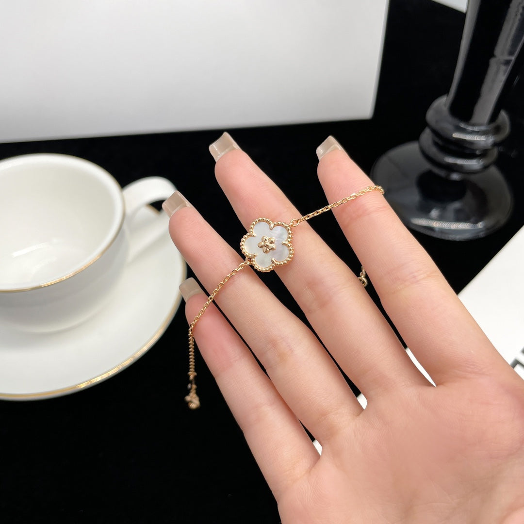 [Royal&Vicky]LUCKY SPRING ROSE GOLD MOP BRACELET