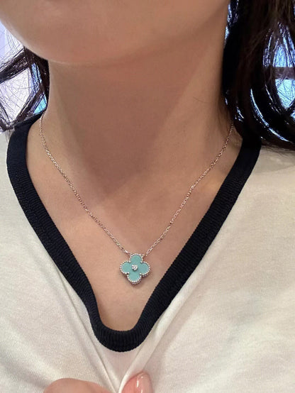 [Royal&Vicky]CLOVER 1 DIAMOND LIGHT BLUE SILVER NECKLACE