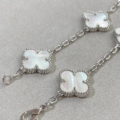 [Royal&Vicky]LUCKY CLOVER 5-MOTIF BRACELET - WHITE MOTHER-OF-PEARL COLLECTION