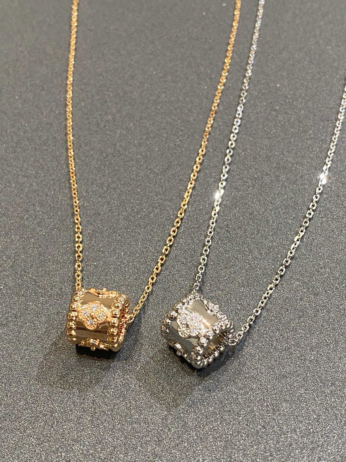 [Royal&Vicky]PERLEE PEDANT SIVLER DIAMOND NECKLACE