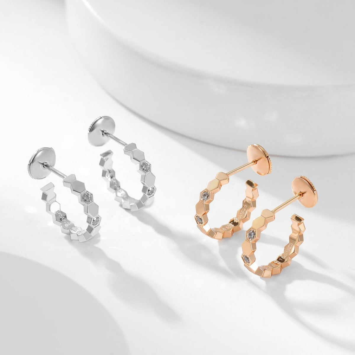 [Royal&Vicky]BEE LOVE DIAMOND HOOP EARRINGS