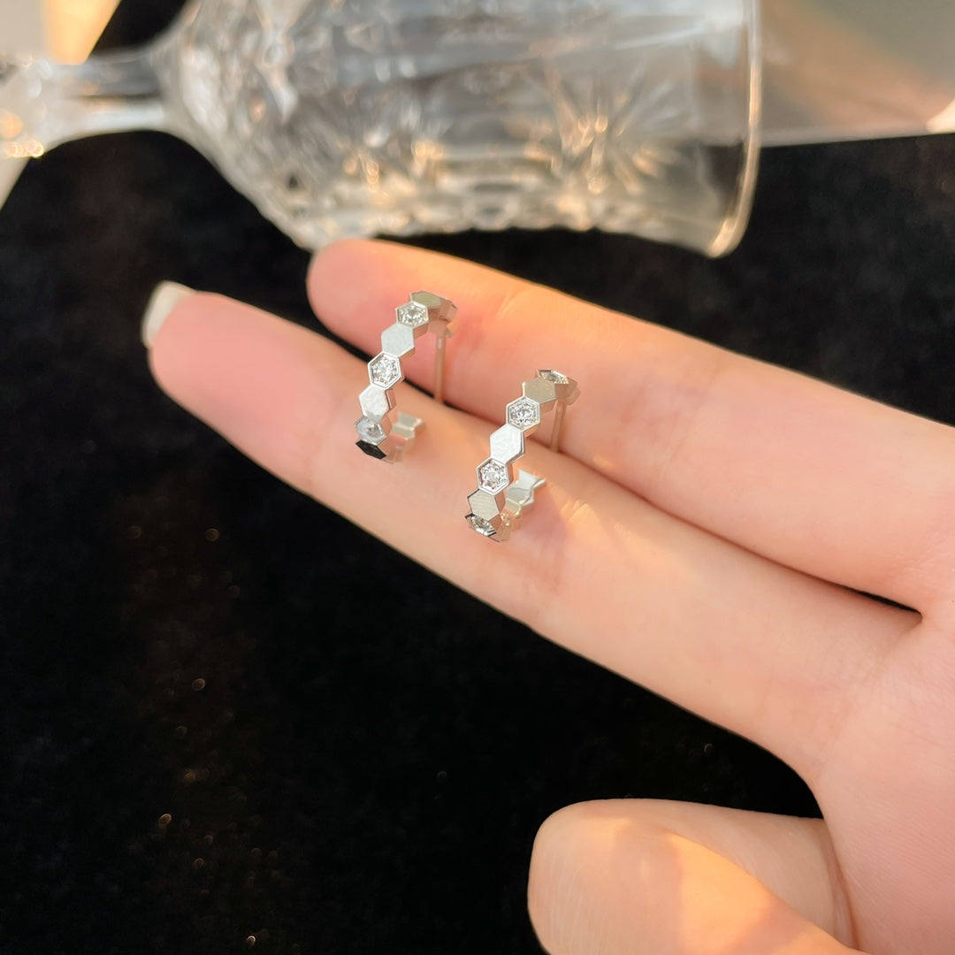[Royal&Vicky]BEE LOVE DIAMOND HOOP EARRINGS