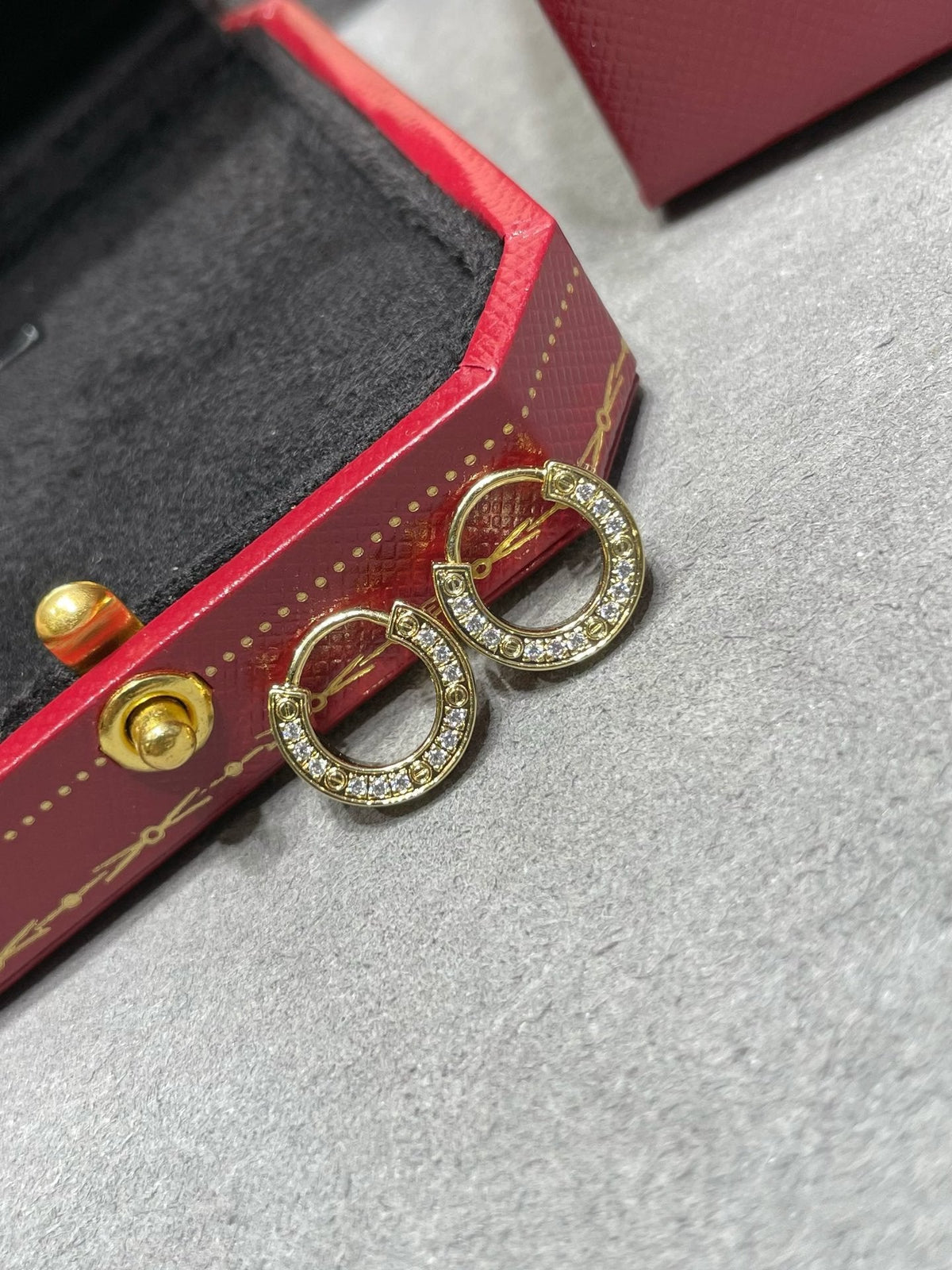 [Royal&Vicky]LOVE DIAMOND EARRINGS