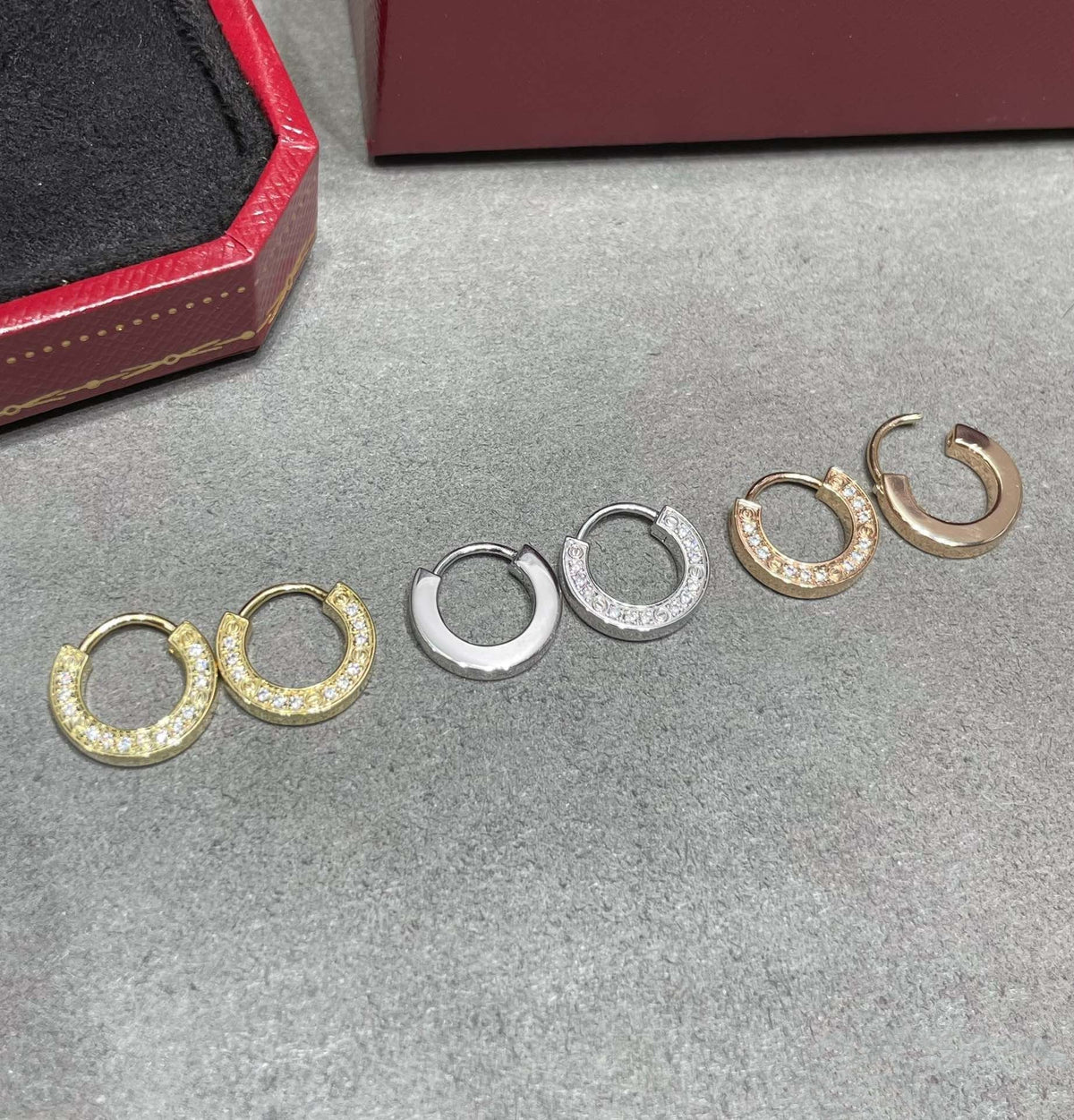 [Royal&Vicky]LOVE DIAMOND EARRINGS