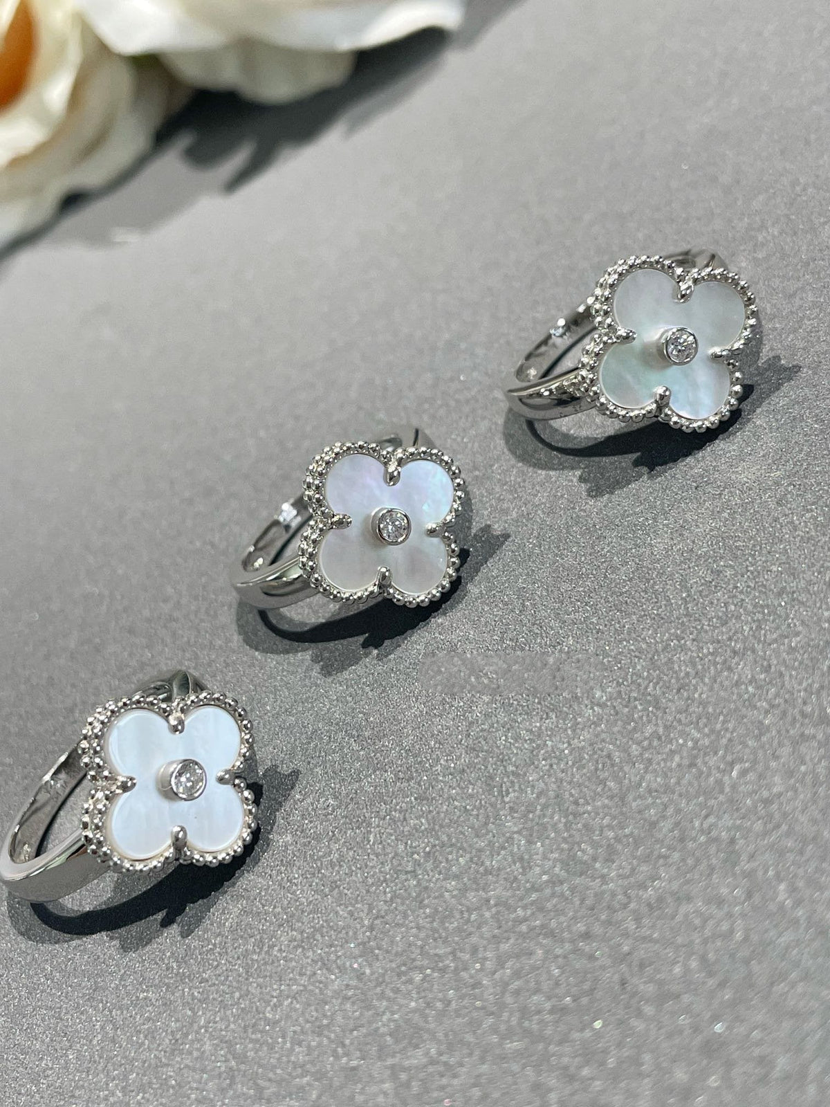 [Royal&Vicky]CLOVER SILVER MOP DIAMOND RING