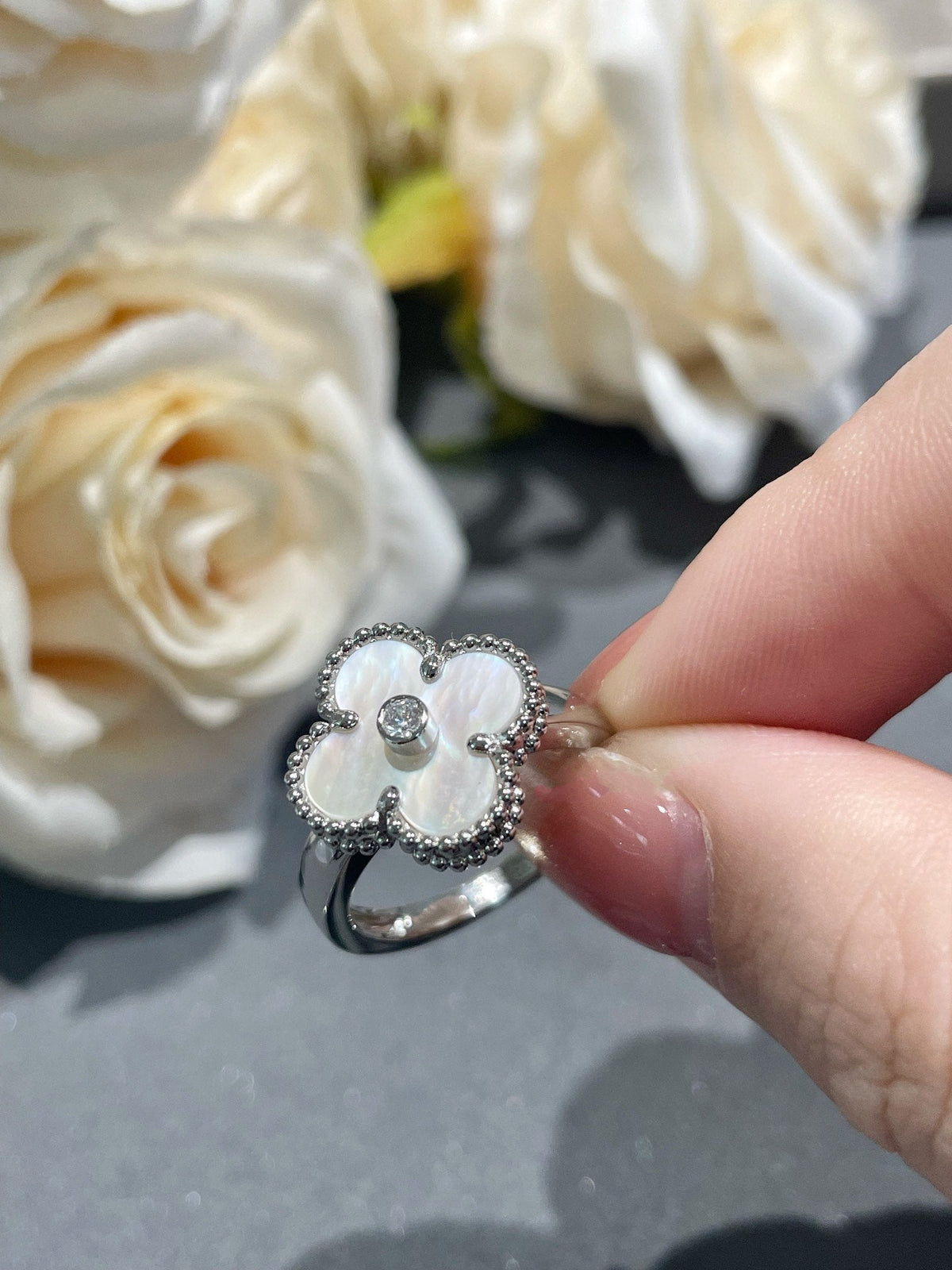 [Royal&Vicky]CLOVER SILVER MOP DIAMOND RING