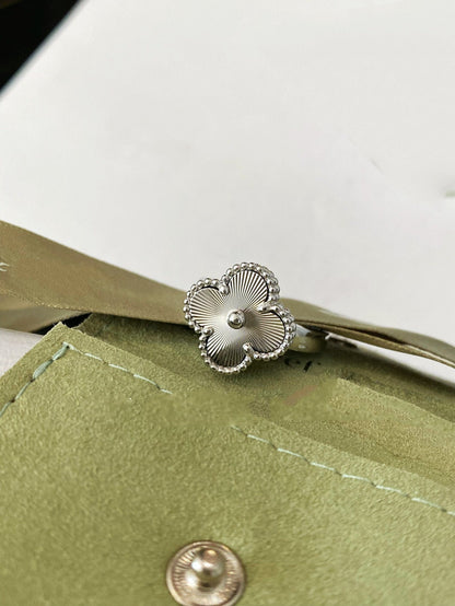 [Royal&Vicky]CLOVER SILVER RING