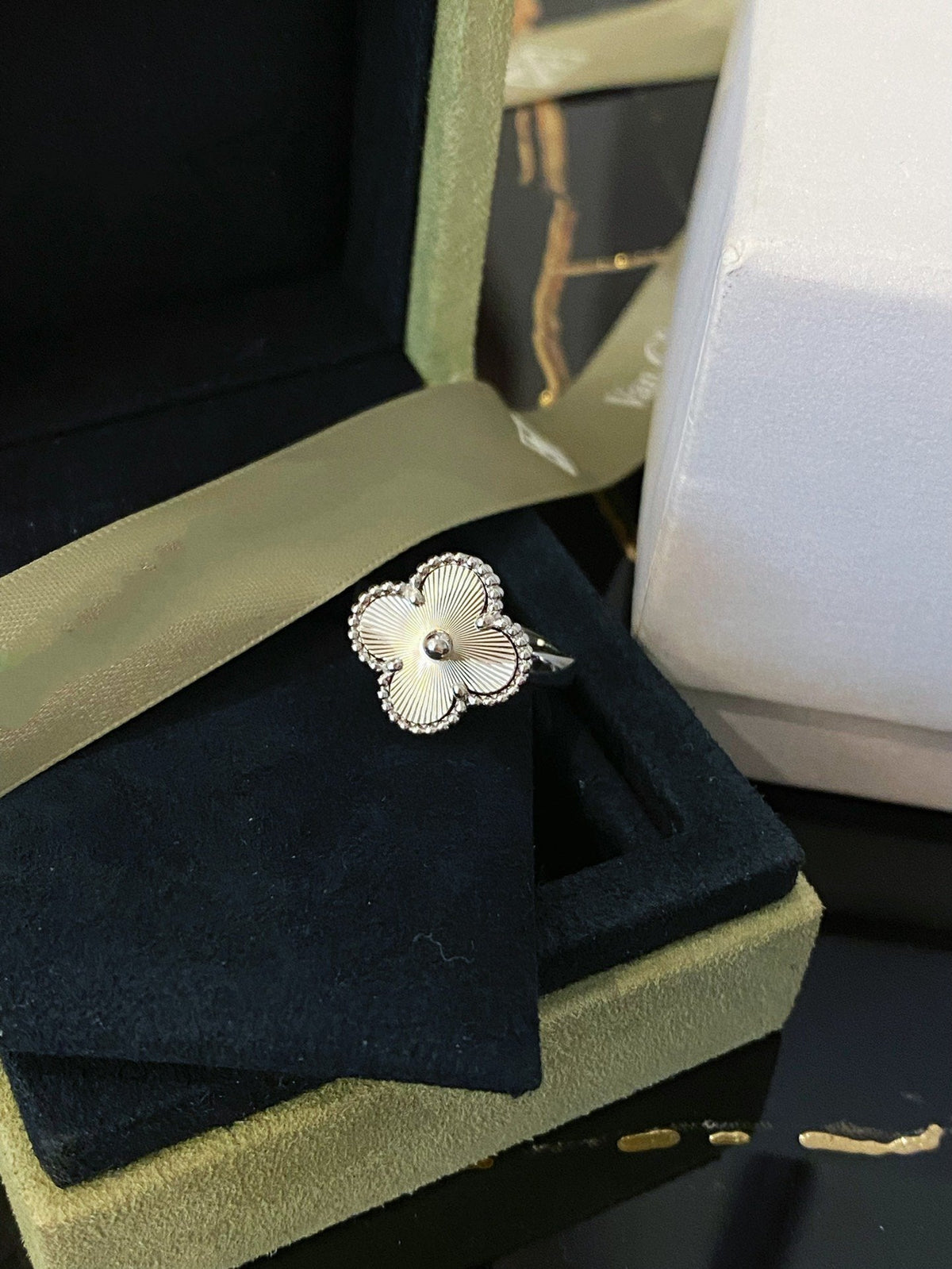 [Royal&Vicky]CLOVER SILVER RING