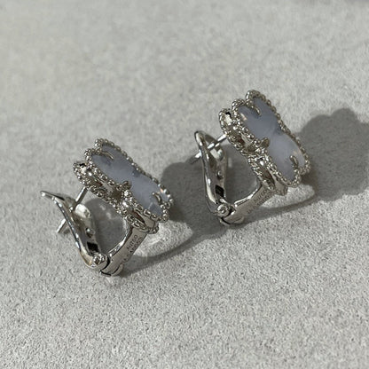 [Royal&Vicky]CLOVER CHALCEDONY SILVER STUD EARRINGS
