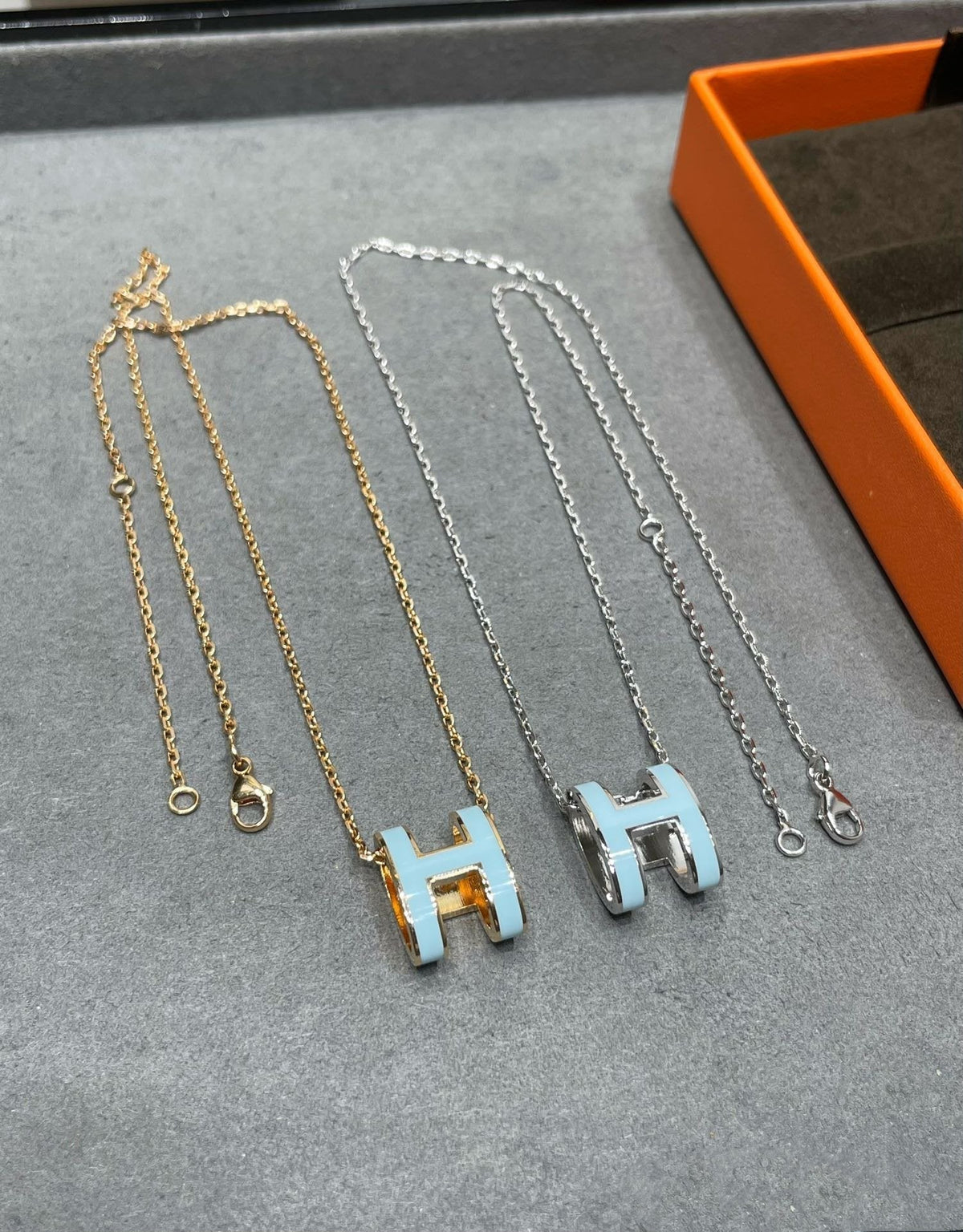 [Royal&Vicky]POP H SKY BLUE NECKLACE