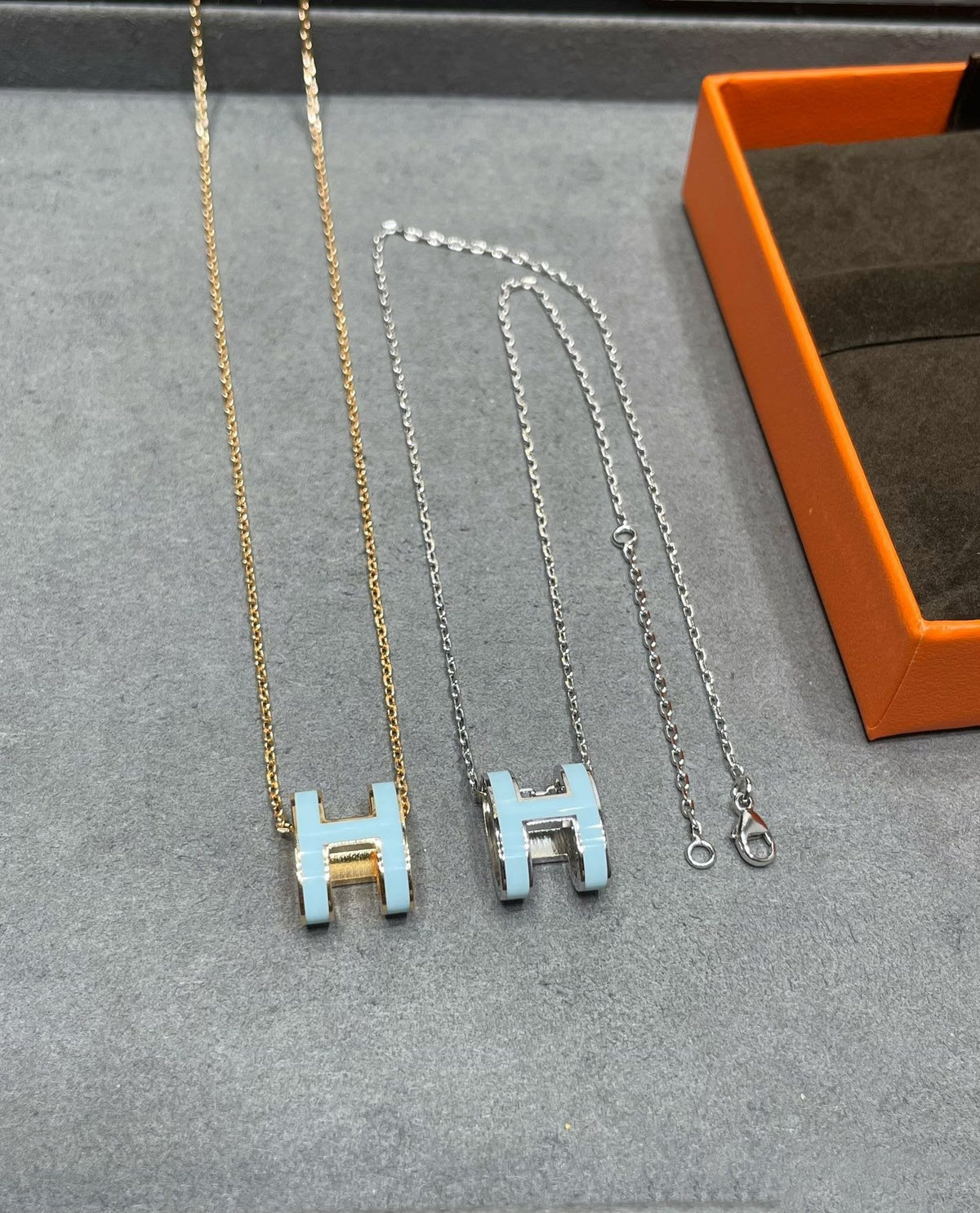 [Royal&Vicky]POP H SKY BLUE NECKLACE