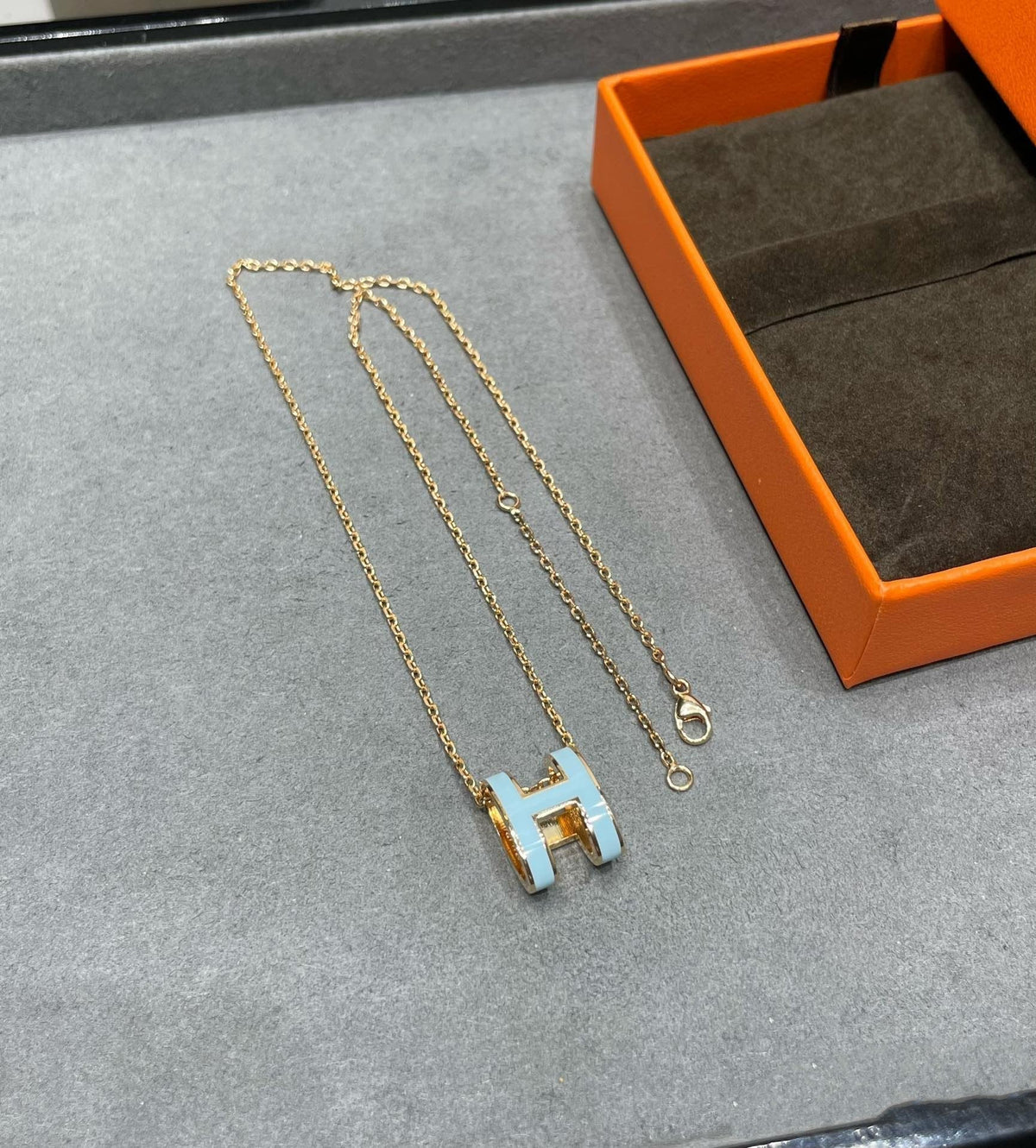 [Royal&Vicky]POP H SKY BLUE NECKLACE