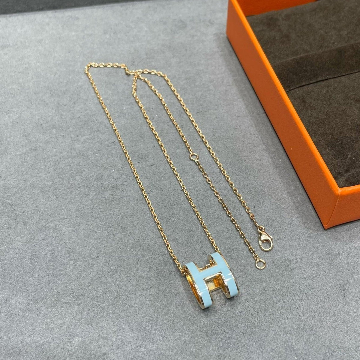 [Royal&Vicky]POP H SKY BLUE NECKLACE