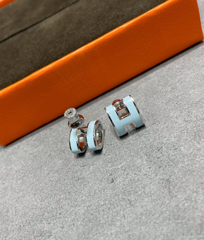 [Royal&Vicky]POP H SKY BLUE STUD EARRINGS