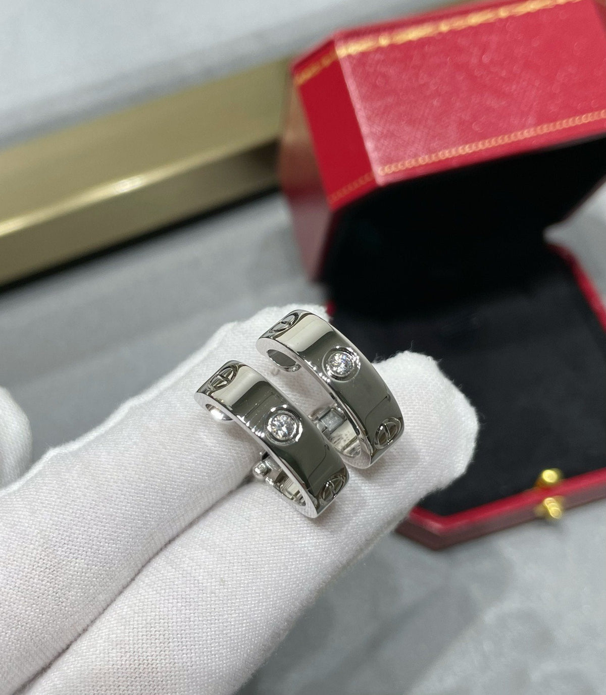 [Royal&Vicky]LOVE 5.5MM 1 DIAMOND EARRINGS