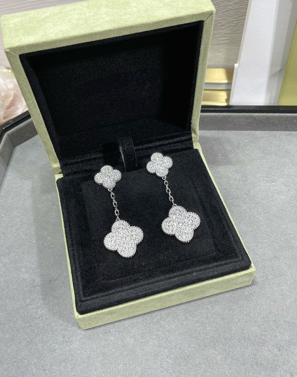 [Royal&Vicky]CLOVER 2 MOTIFS DIAMOND PAVED SILVER EARRINGS