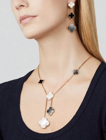 [Royal&Vicky]CLOVER 3 MOTIF MOP ONYX DARK MOP PINK GOLD EARRINGS