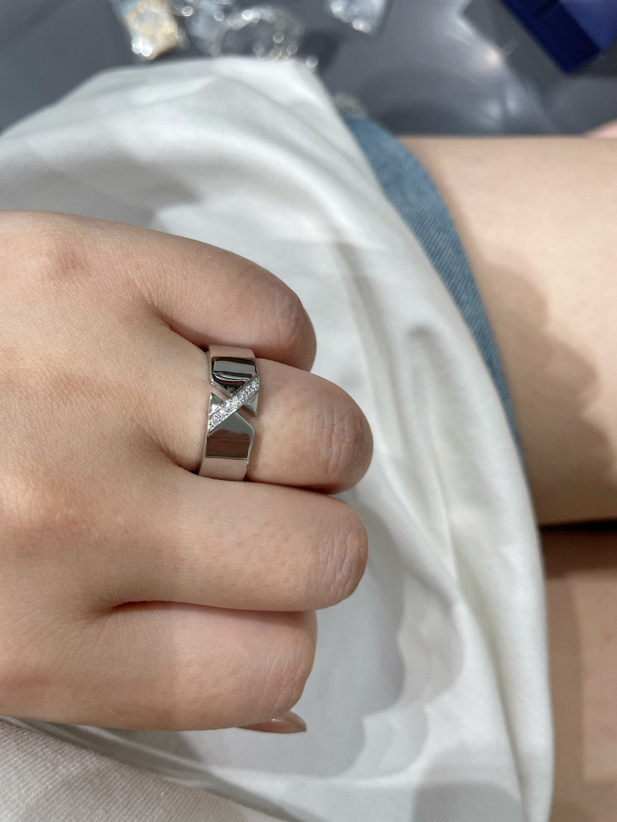 [Royal&Vicky]LIENS EVIDENCE DIAOMOND RING