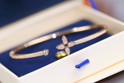 [Royal&Vicky]IDYLLE PINK GOLD OPEN BRACELET DIAMOND PAVED