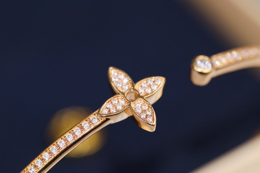 [Royal&Vicky]IDYLLE PINK GOLD OPEN BRACELET DIAMOND PAVED