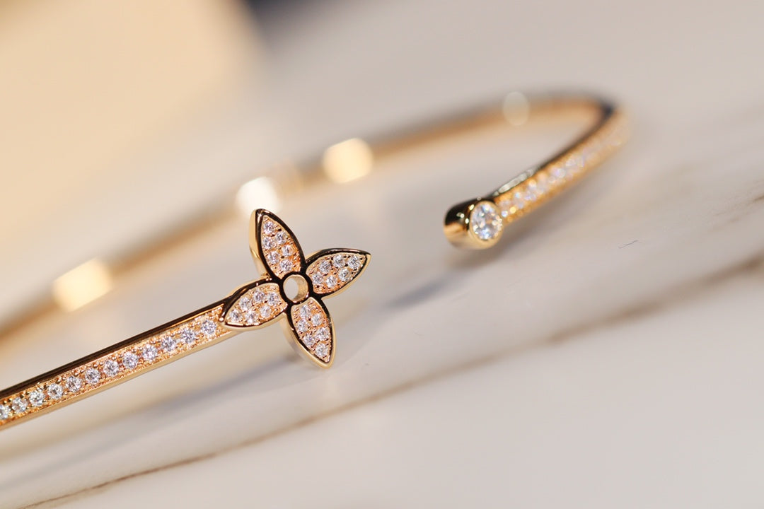 [Royal&Vicky]IDYLLE GOLD OPEN BRACELET DIAMOND PAVED