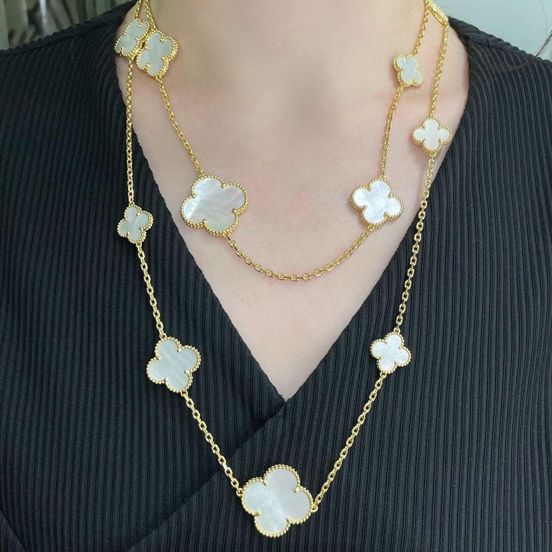 [Royal&Vicky]CLOVER 16 MOTIF WHITE MOP GOLD NECKLACE