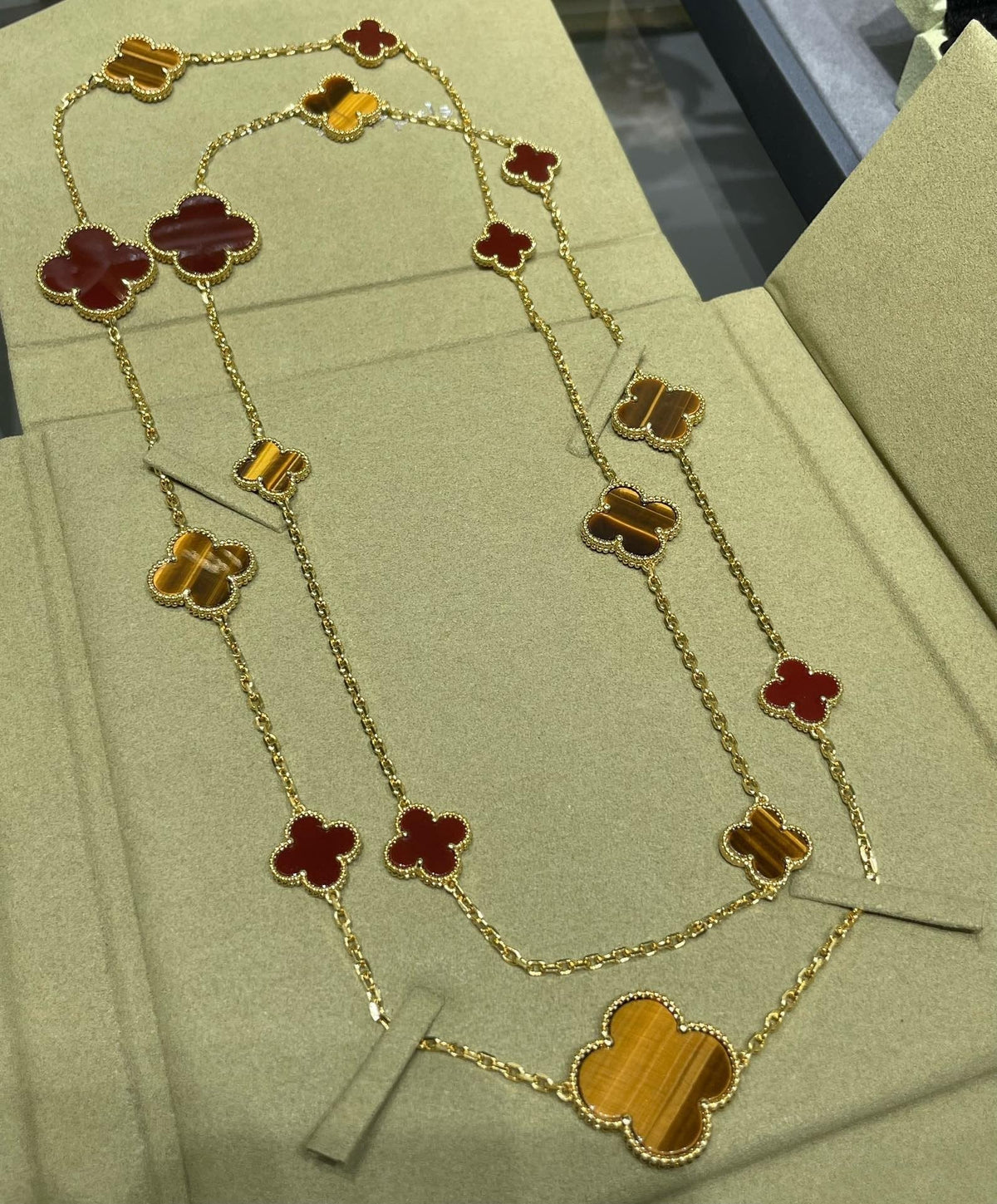 [Royal&Vicky]CLOVER 16 MOTIF CARNELIAN TIGER EYE ROSE GOLD NECKLACE