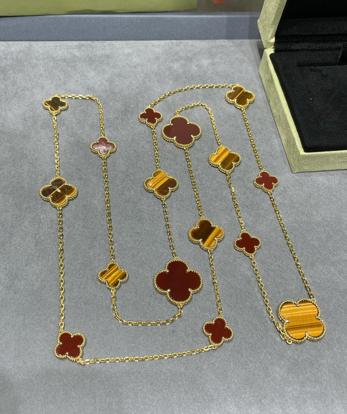 [Royal&Vicky]CLOVER 16 MOTIF CARNELIAN TIGER EYE ROSE GOLD NECKLACE