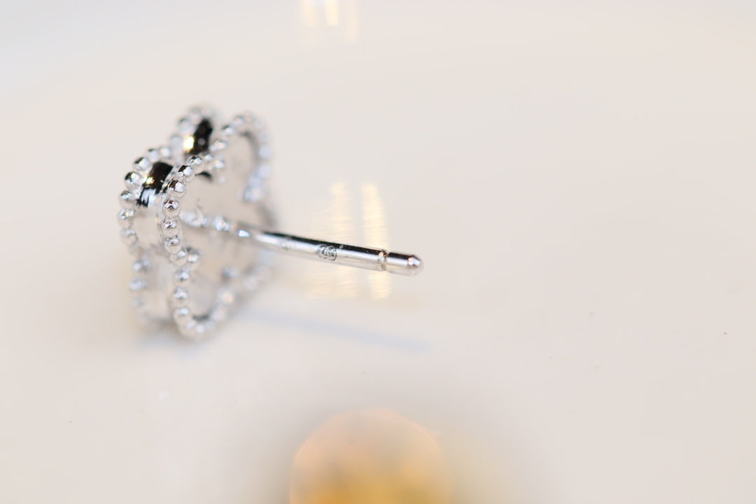 [Royal&Vicky]CLOVER MINI TURQUOISE SILVER STUD EARRINGS