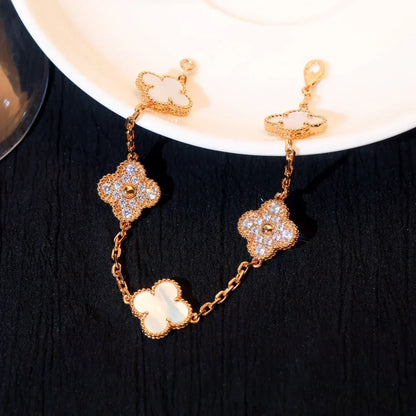 [Royal&Vicky]LUCKY CLOVER 5-MOTIF BRACELET - WHITE MOTHER-OF-PEARL COLLECTION