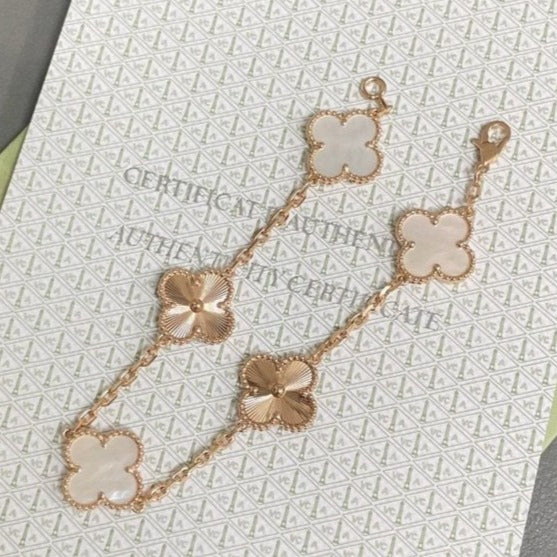 [Royal&Vicky]LUCKY CLOVER 5-MOTIF BRACELET - WHITE MOTHER-OF-PEARL COLLECTION