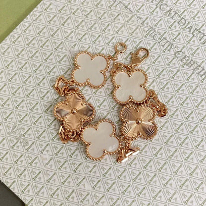 [Royal&Vicky]LUCKY CLOVER 5-MOTIF BRACELET - WHITE MOTHER-OF-PEARL COLLECTION
