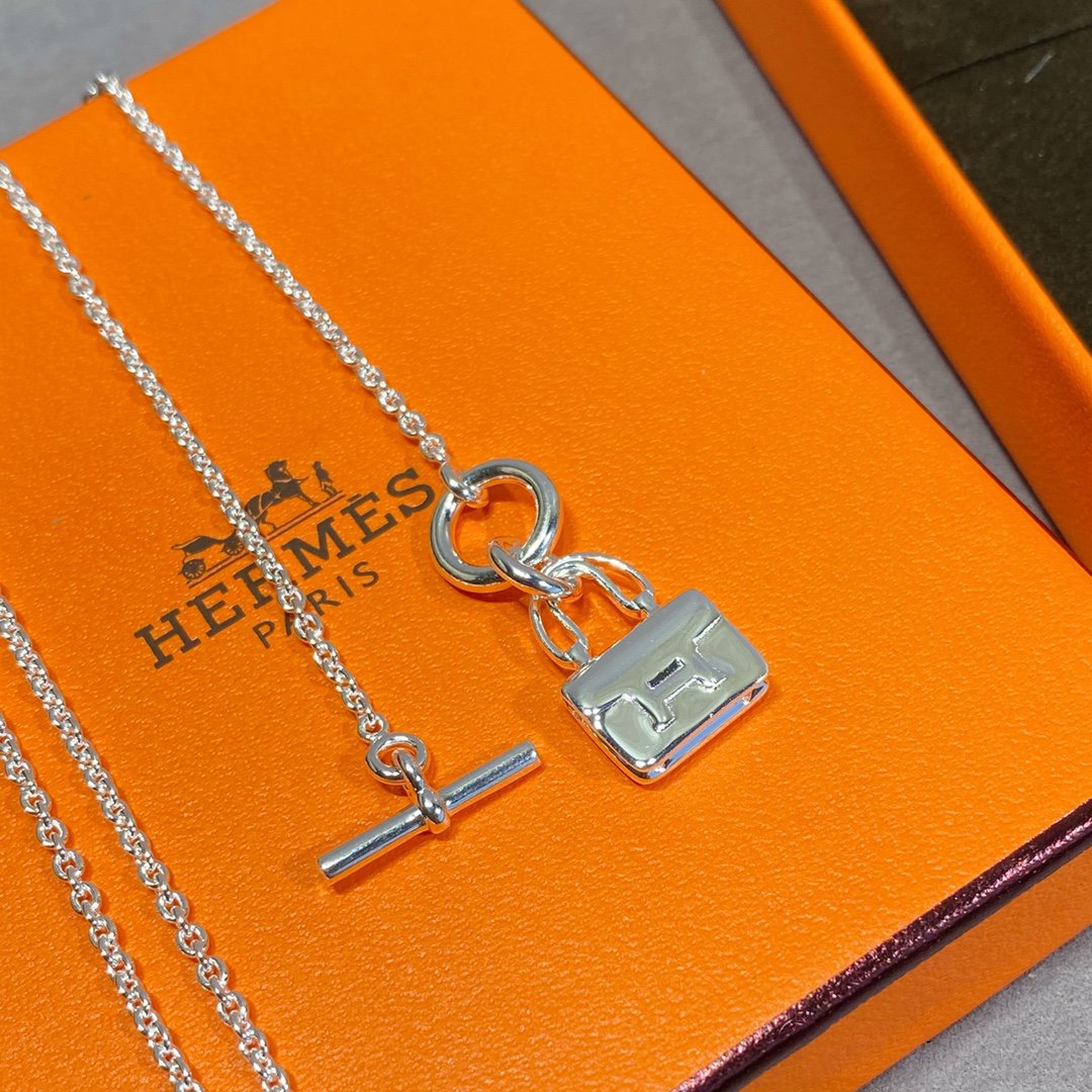 [Royal&Vicky]CONSTANCE PEDANT SILVER NECKLACE