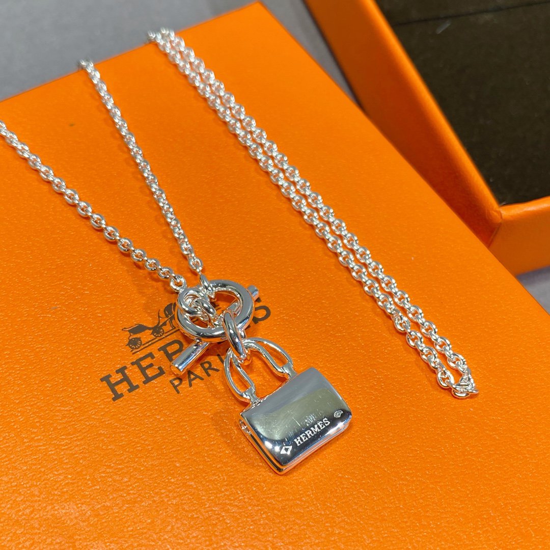 [Royal&Vicky]CONSTANCE PEDANT SILVER NECKLACE