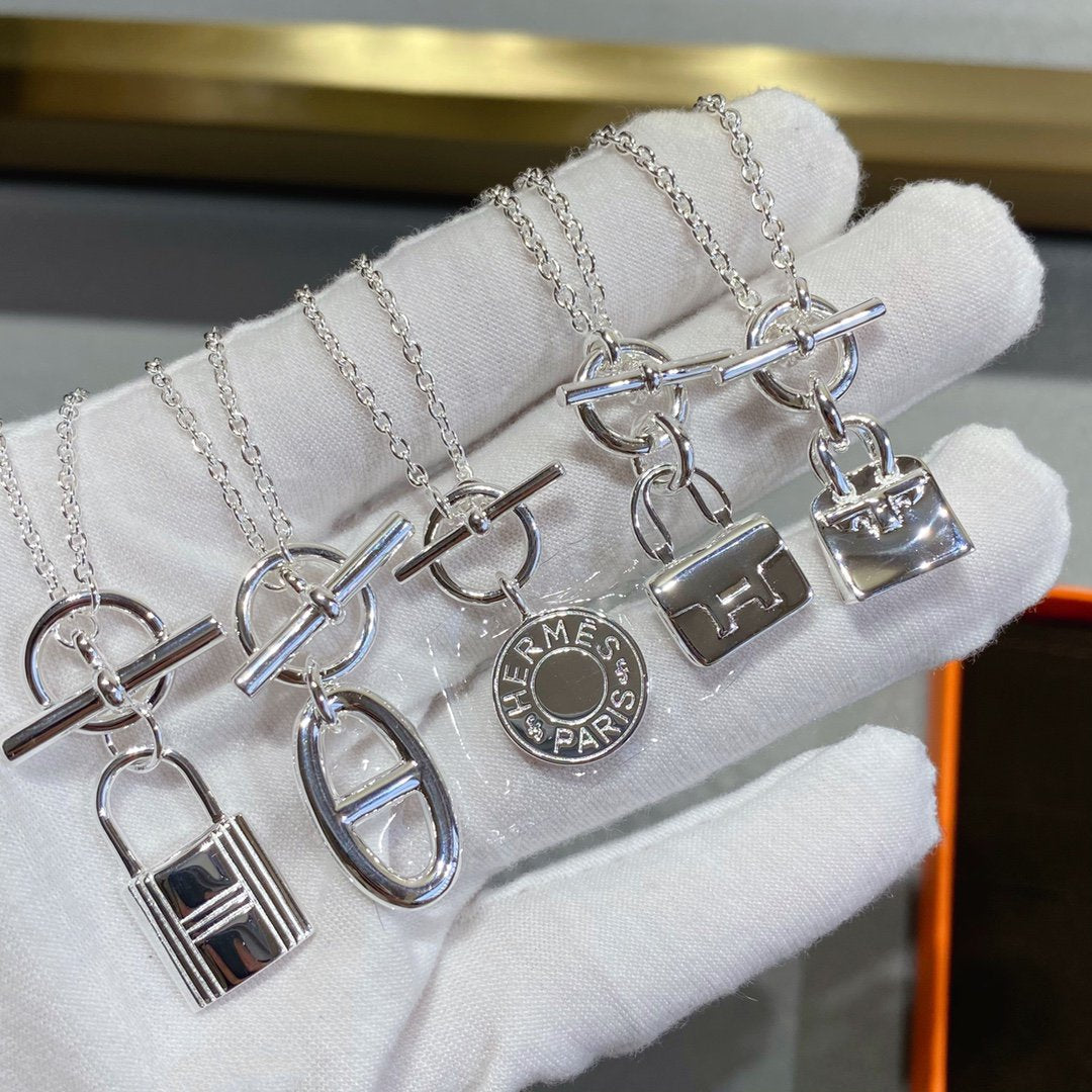 [Royal&Vicky]CONSTANCE PEDANT SILVER NECKLACE
