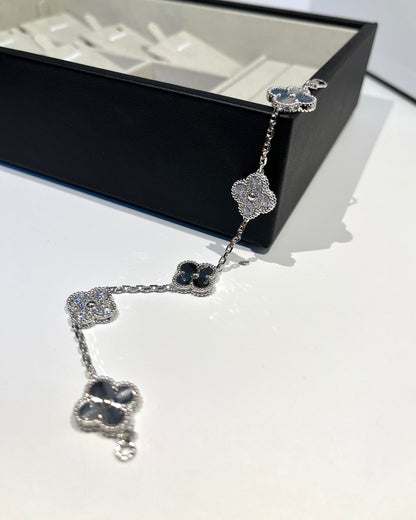 [Royal&Vicky]LUCKY CLOVER 5-MOTIF BRACELET - LASER COLLECTION