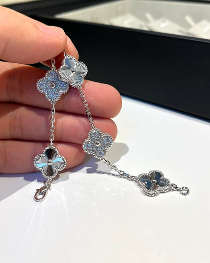 [Royal&Vicky]LUCKY CLOVER 5-MOTIF BRACELET - LASER COLLECTION