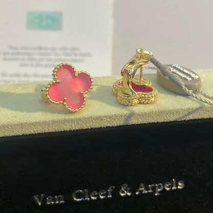 [Royal&Vicky]NEW CLOVER 15MM PINK ENAMEL STUD EARRINGS