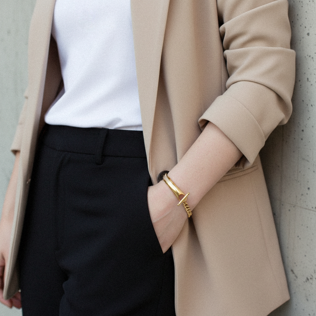 [Royal&Vicky]Myrna Chained Gold Bangle