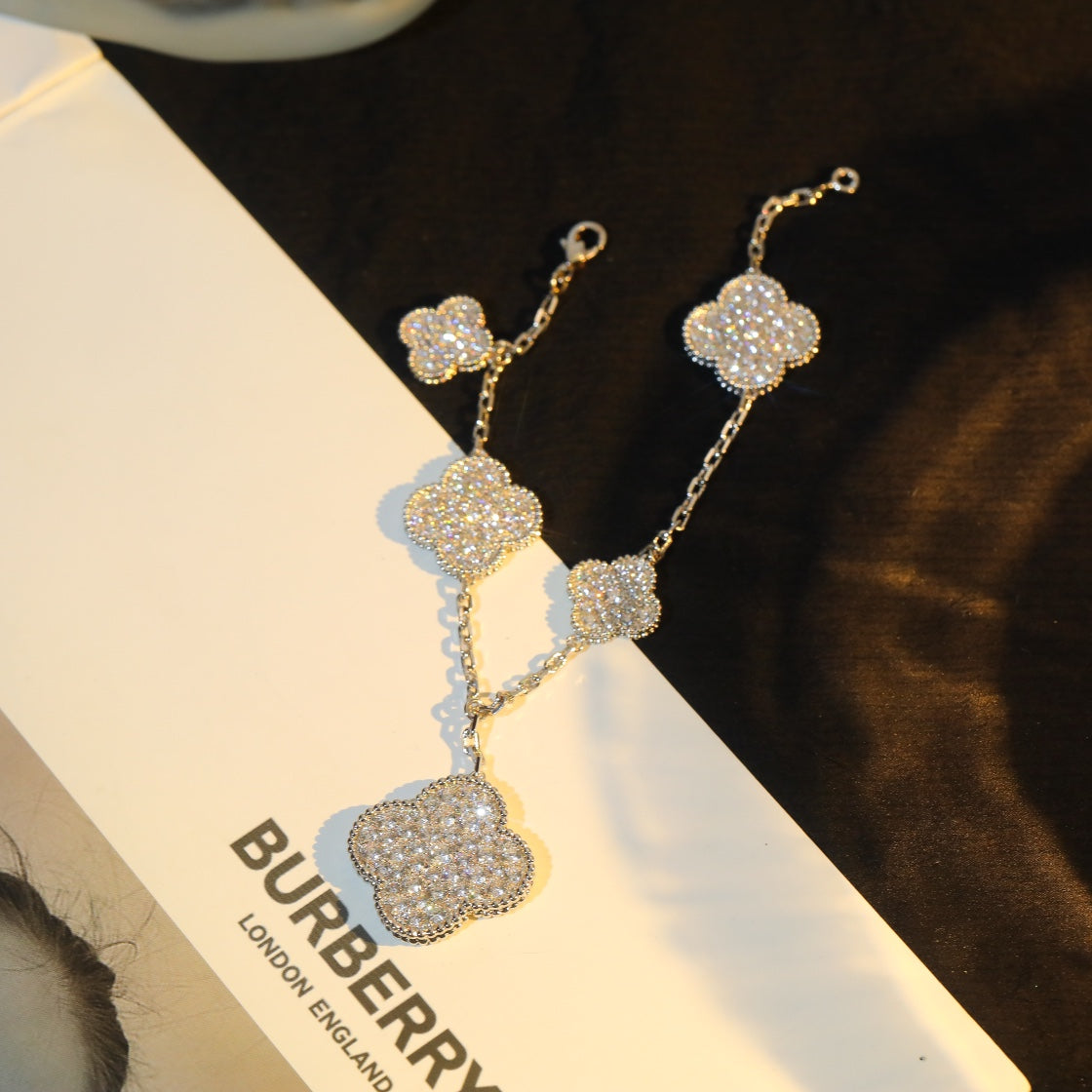 [Royal&Vicky]CLOVER BRACELET 5 MOTIF SILVER DIAMOND PAVED