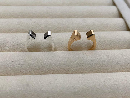 [Royal&Vicky]THE CONE RIVET RING IS OPEN AND ONE SIZE FITS ALL