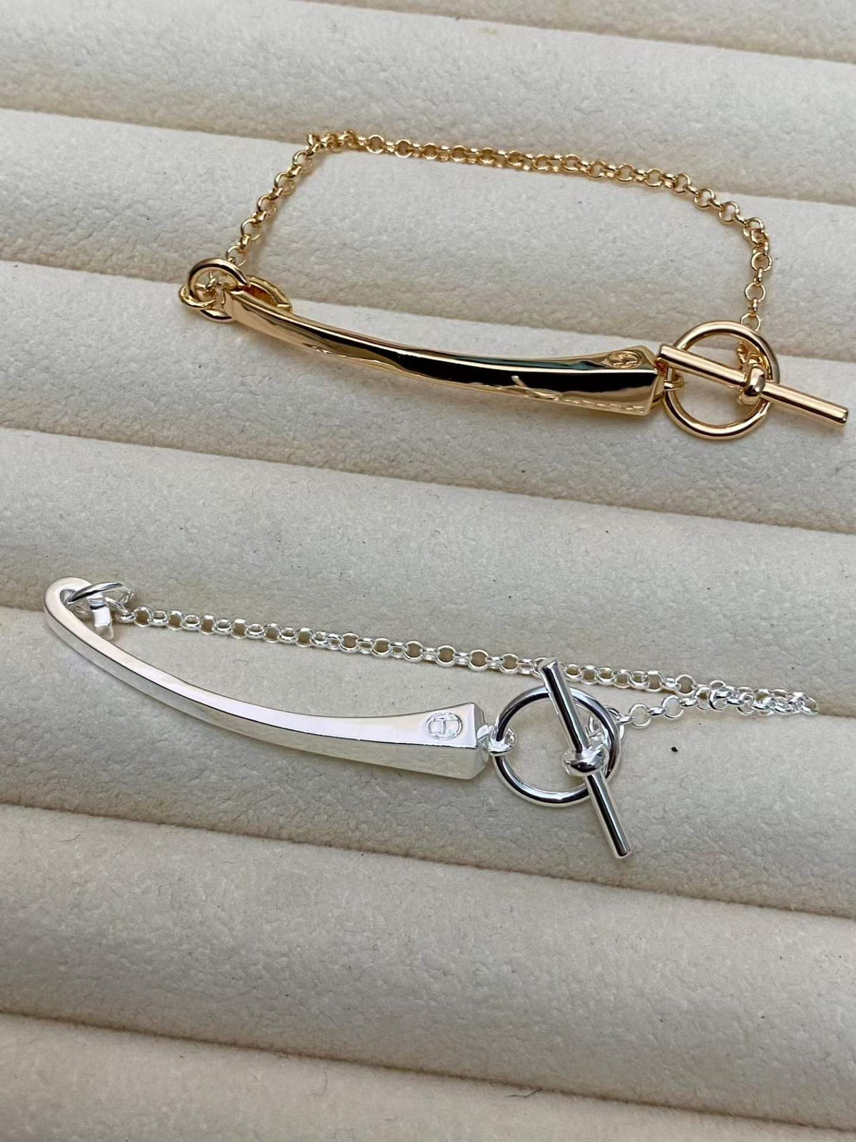 [Royal&Vicky]CLOU DE FORGE BRACELET WITH SQUARE CONE STUDS