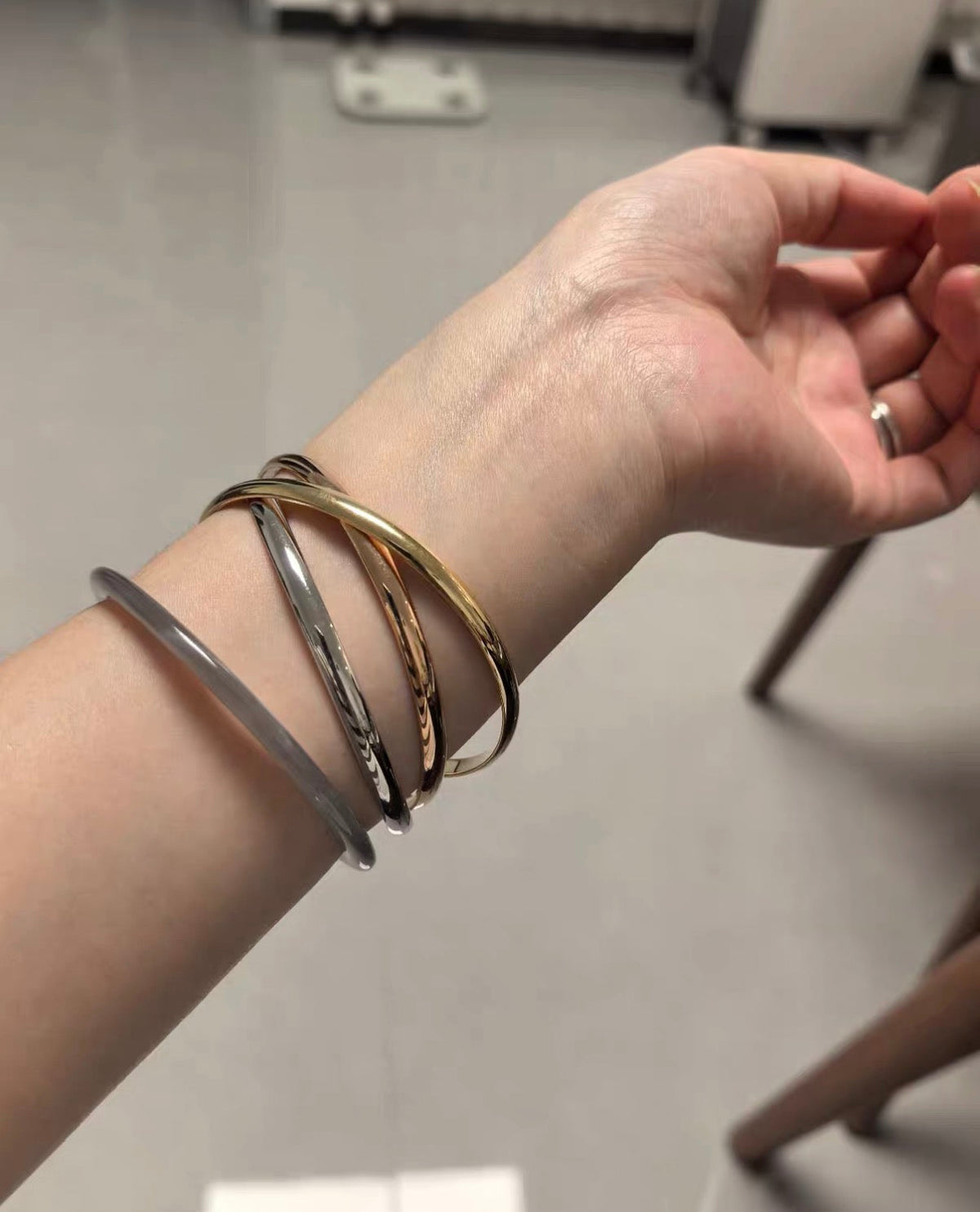 [Super-r13]TRINITY COLLECTION CLASSIC THREE-COLOUR GOLD TRIPLE BAND BANGLE