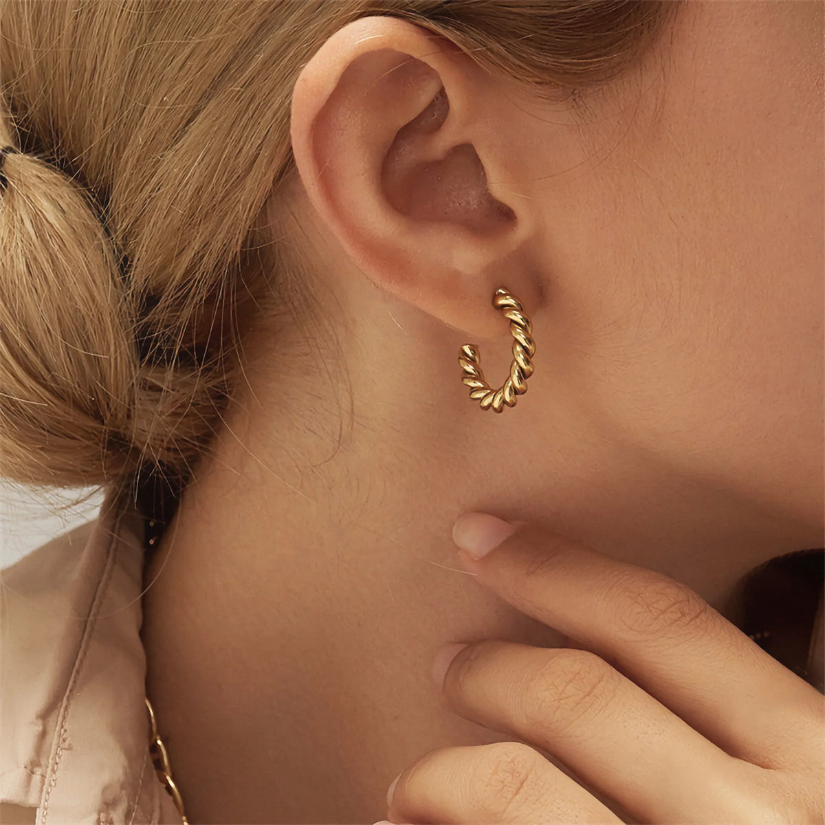 [Royal&Vicky]Gigi Twist Gold Earrings