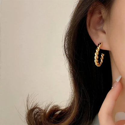 [Royal&Vicky]Gigi Twist Gold Earrings