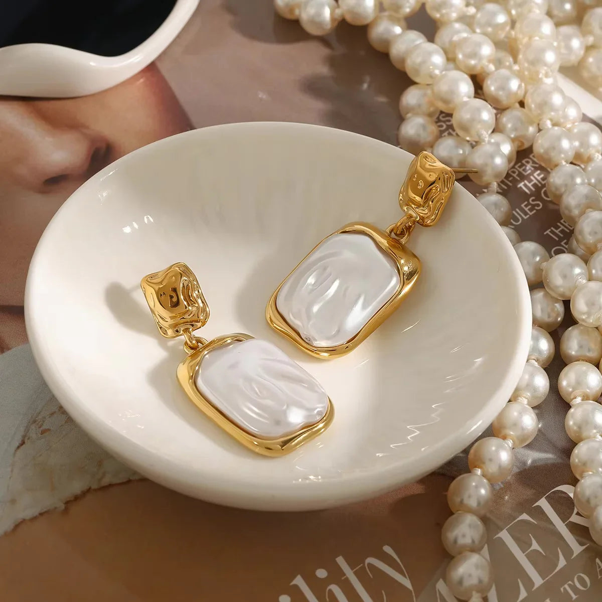 [Royal&Vicky]Brittany Freshwater Pearl Slate Earrings