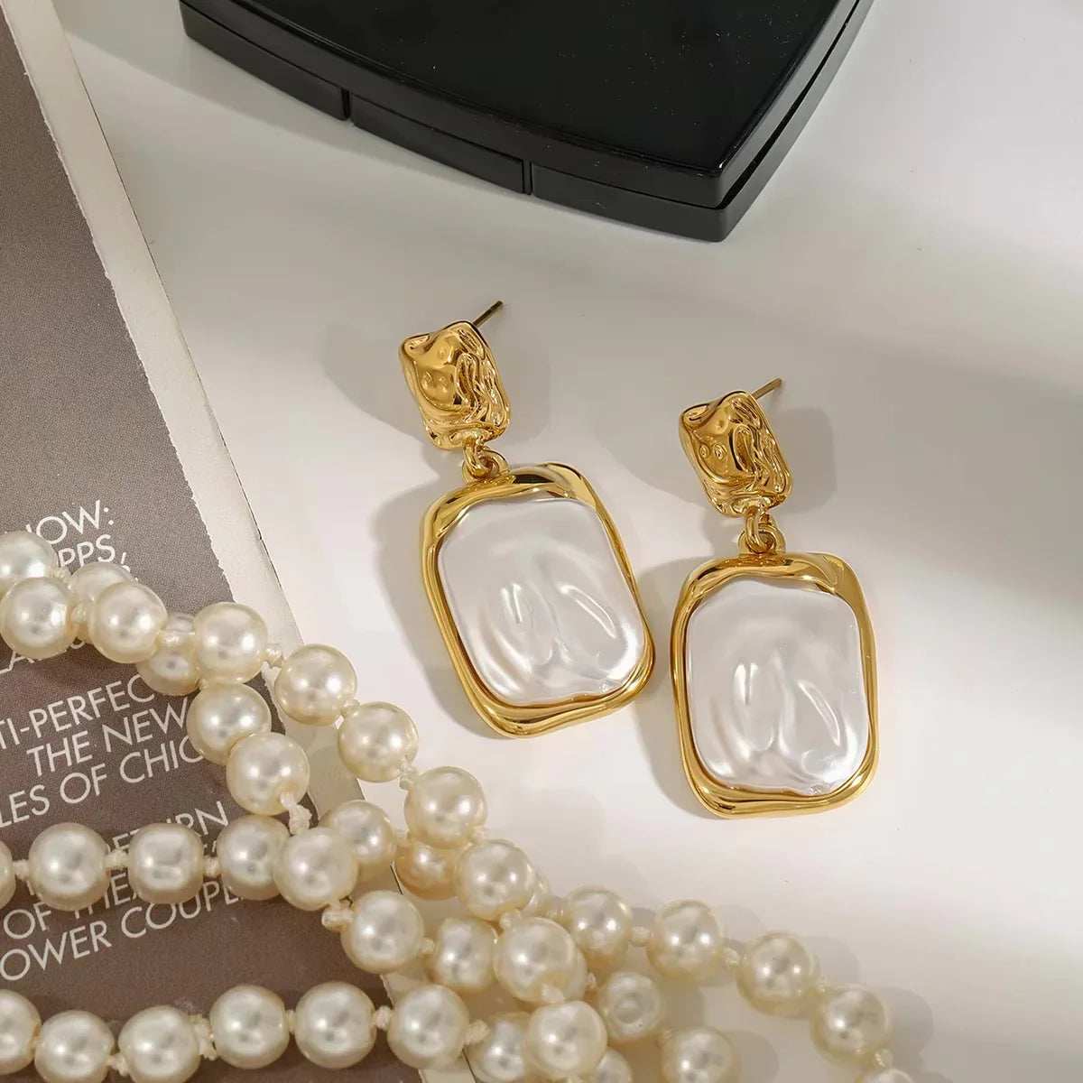 [Royal&Vicky]Brittany Freshwater Pearl Slate Earrings