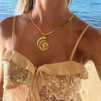 [Royal&Vicky]Cascadia Nautilus Gold Necklace