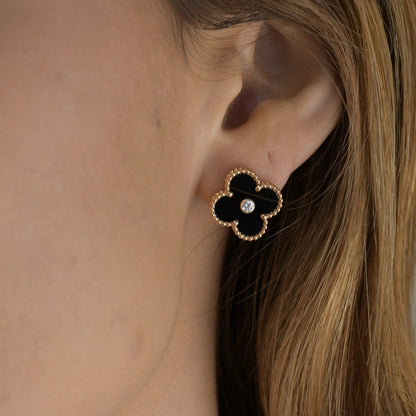 [Royal&Vicky]CLOVER MEDIUM 1 MOTIFS ONYX DIAMOND EARRINGS